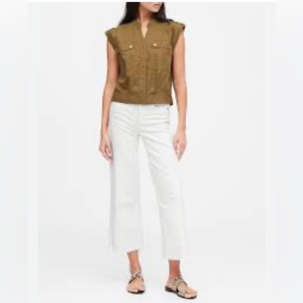 Banana republic boxy utility‎ top with front pockets, front button up closure XL